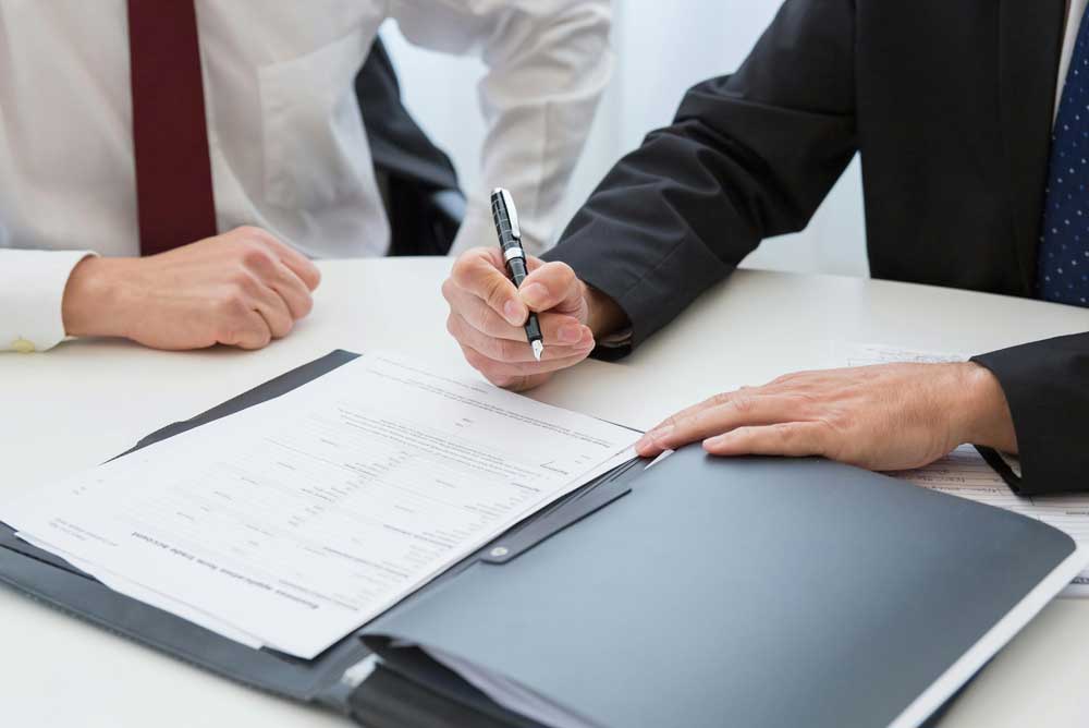 Bilateral and Trade Loans Advisory